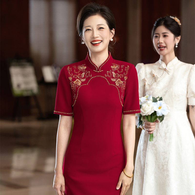 喜婆婆礼服2025新款夏季酒红旗袍