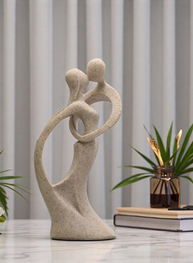 爆款现代创意艺术感简约抽象树脂情侣人物砂岩摆件轻奢客厅家居