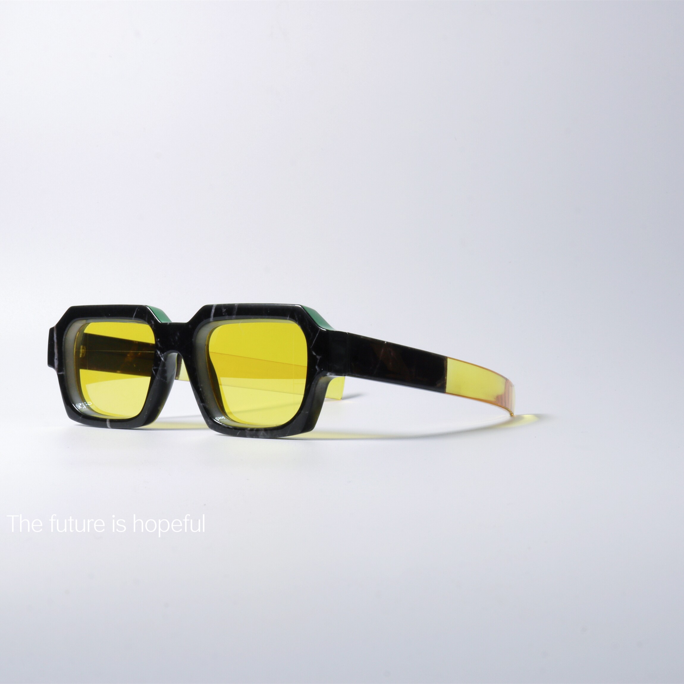 撞色设计UV400粗框小众太阳眼镜