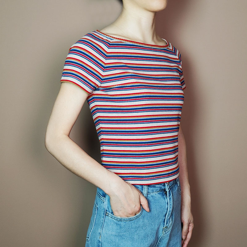 慢系美甜辣风T恤女夏季短袖上衣时尚潮流短款露脐彩虹条纹体恤衫