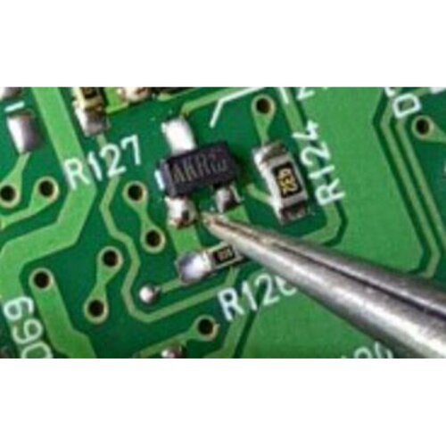丝印：AKR B1198K 2SB1198K 贴片三极管 贴片SOT-23 功率晶体管