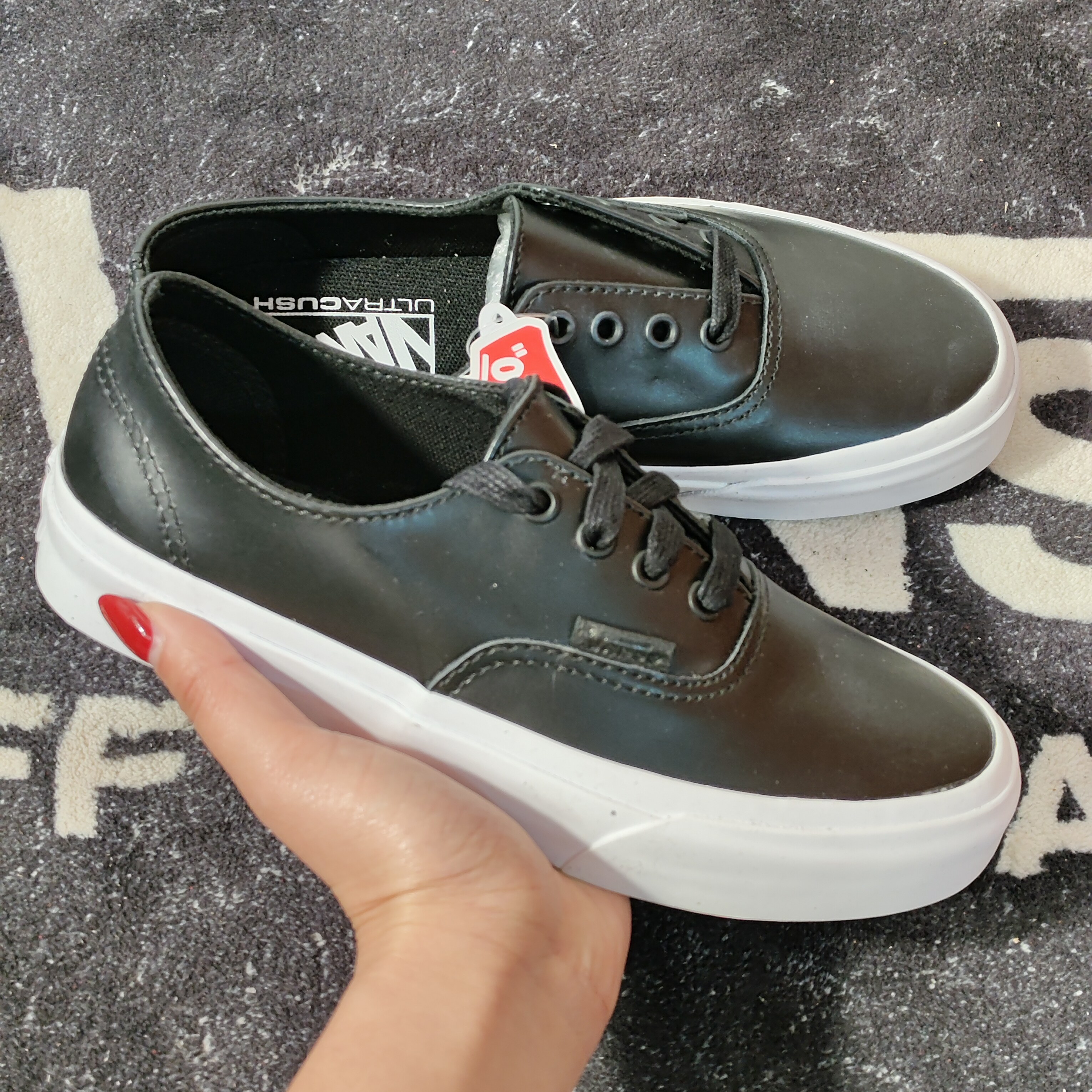Vans AuthenticVN0Q38EQMSL黑皮厚底男女同款休闲滑板鞋