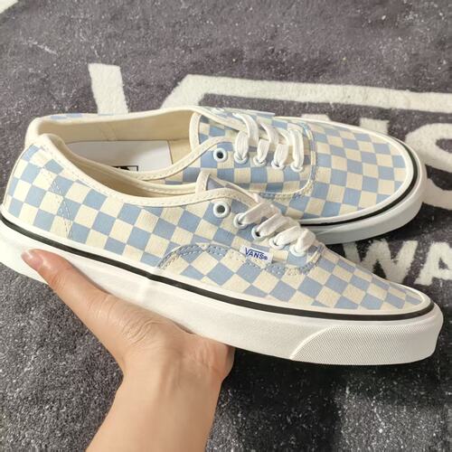 断码特价Vans Authentic浅蓝米白棋盘格低帮帆布鞋N0A54F241J