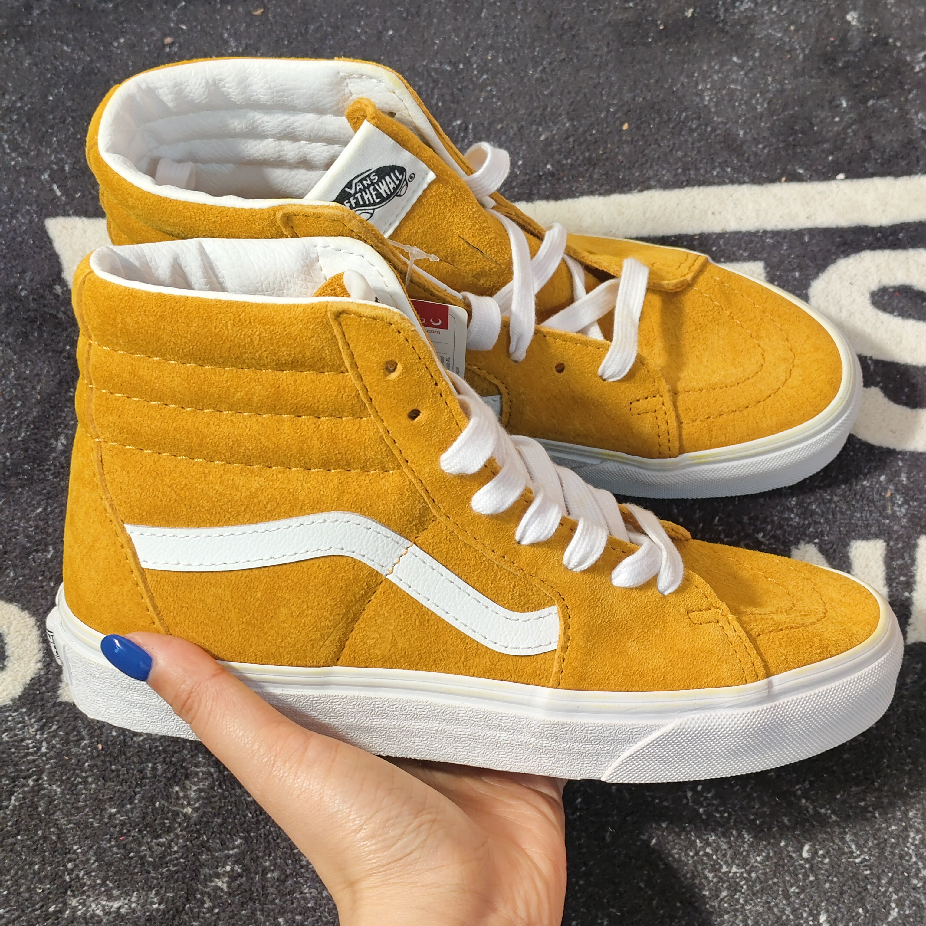 Vans Sk8-Hi 姜黄色翻毛高帮男女休闲板鞋 VN0A4BVTF3X