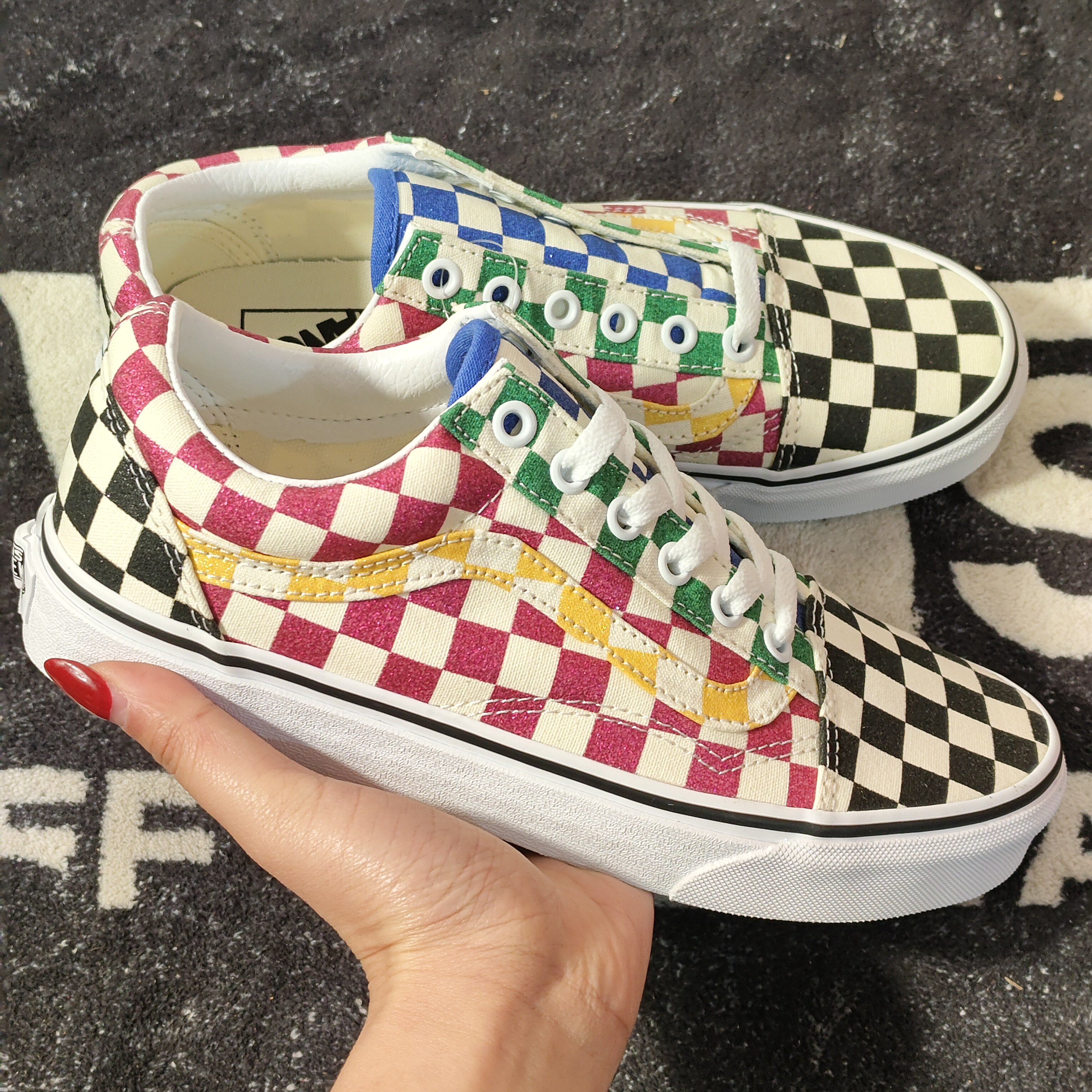 Vans Old Skool彩色棋盘格拼接低帮休闲板鞋 VN0A4U3B1HP