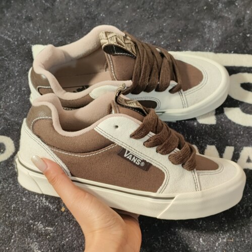 Vans Chukka Push LS棕白拼色复古低帮滑板鞋 VN000SDNEIG