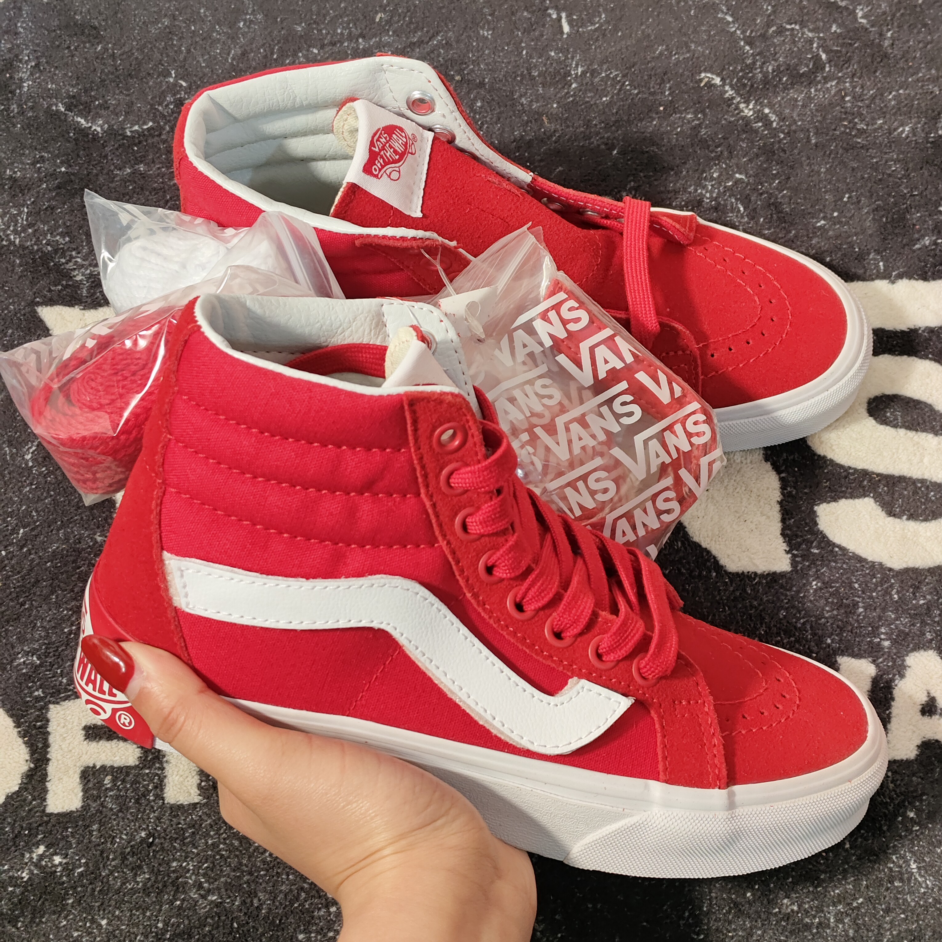 Vans Sk8-Hi VN0A2XSBSHL正红色高帮男女情侣休闲滑板鞋