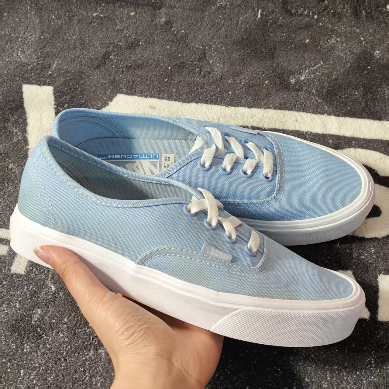 Vans清新浅蓝Authentic低帮帆布鞋女百搭薄款休闲板鞋VN0A2Z5JOCW