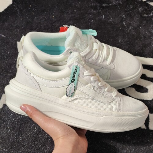 Vans范斯Old Skool Overt Plus米白厚底休闲板鞋VN0A4BVLQC5