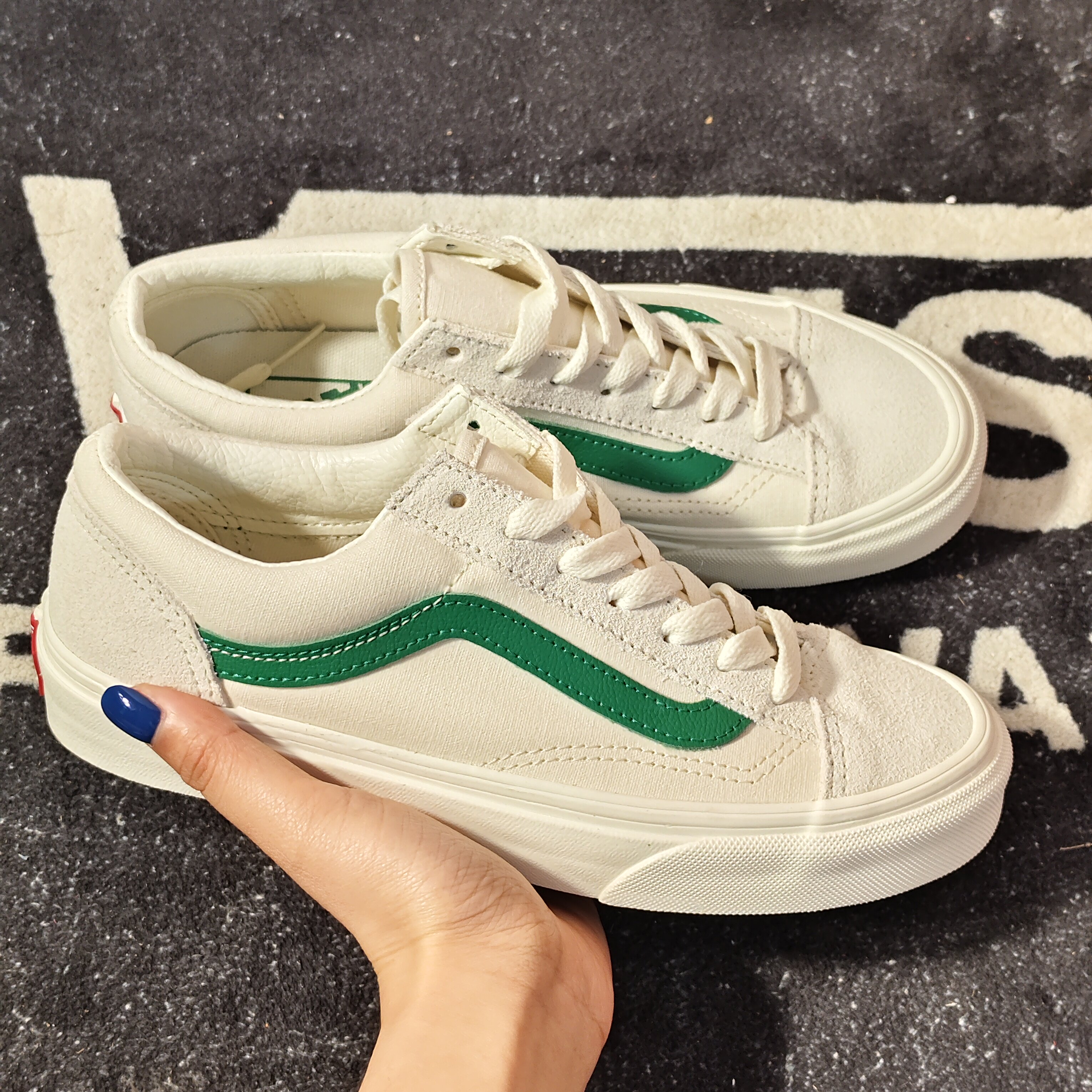 VANS范斯Style 36白绿低帮帆布鞋 VN0A3DZ3RFX