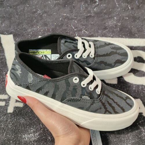 Vans范斯 Authentic黑虎纹印花男女低帮休闲板鞋VN0A4BX5BM8