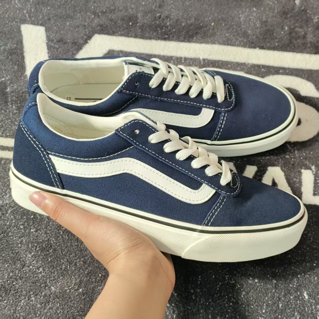 断码特价Vans Old Skool藏蓝经典低帮帆布鞋男女VN0A3IUNDTQ