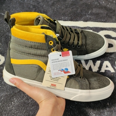 Vans SK8-Hi橄榄绿黄边加绒高帮板鞋 VN0A4BV72UO
