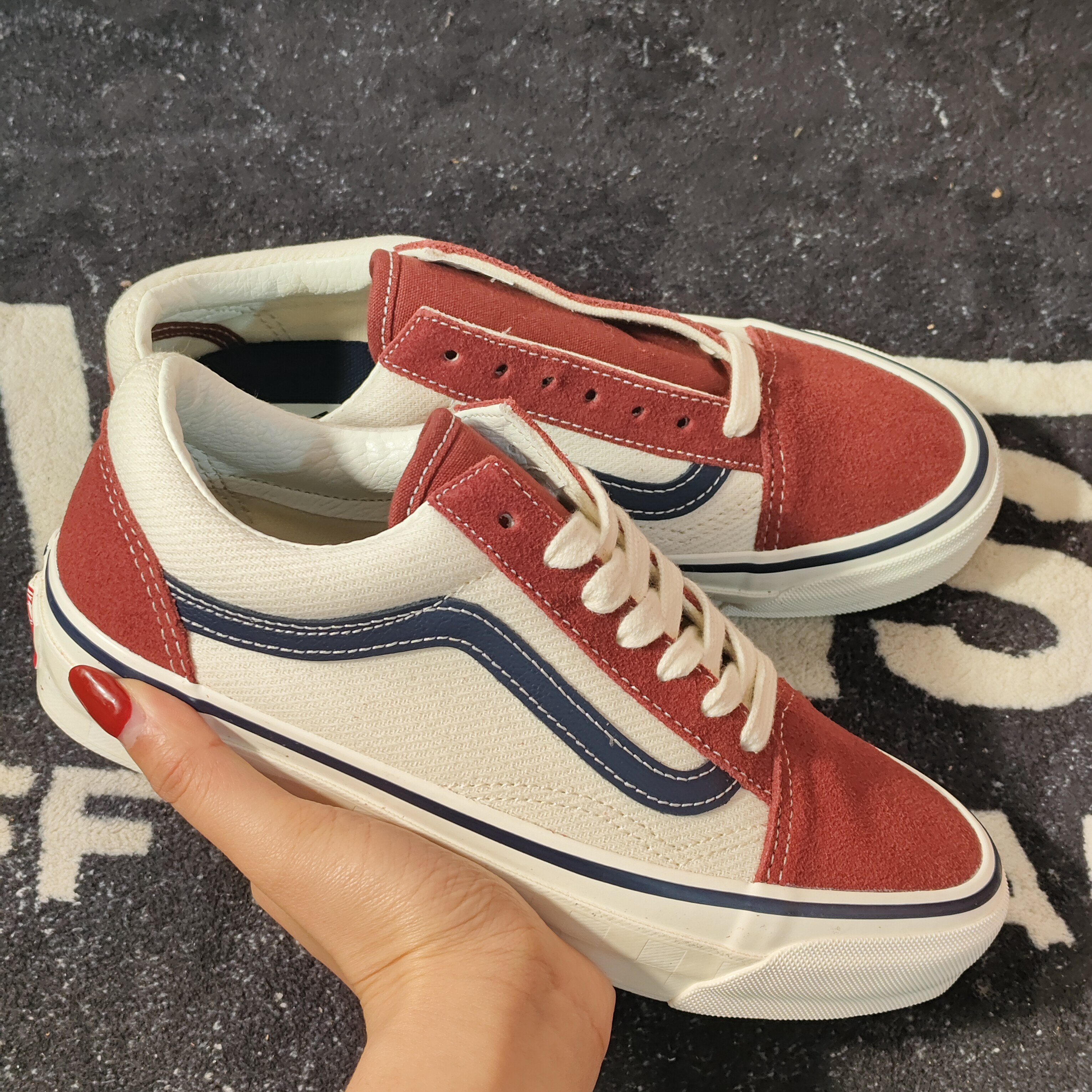 Vans Old Skool 红白蓝网面低帮板鞋 VN000CT97BF