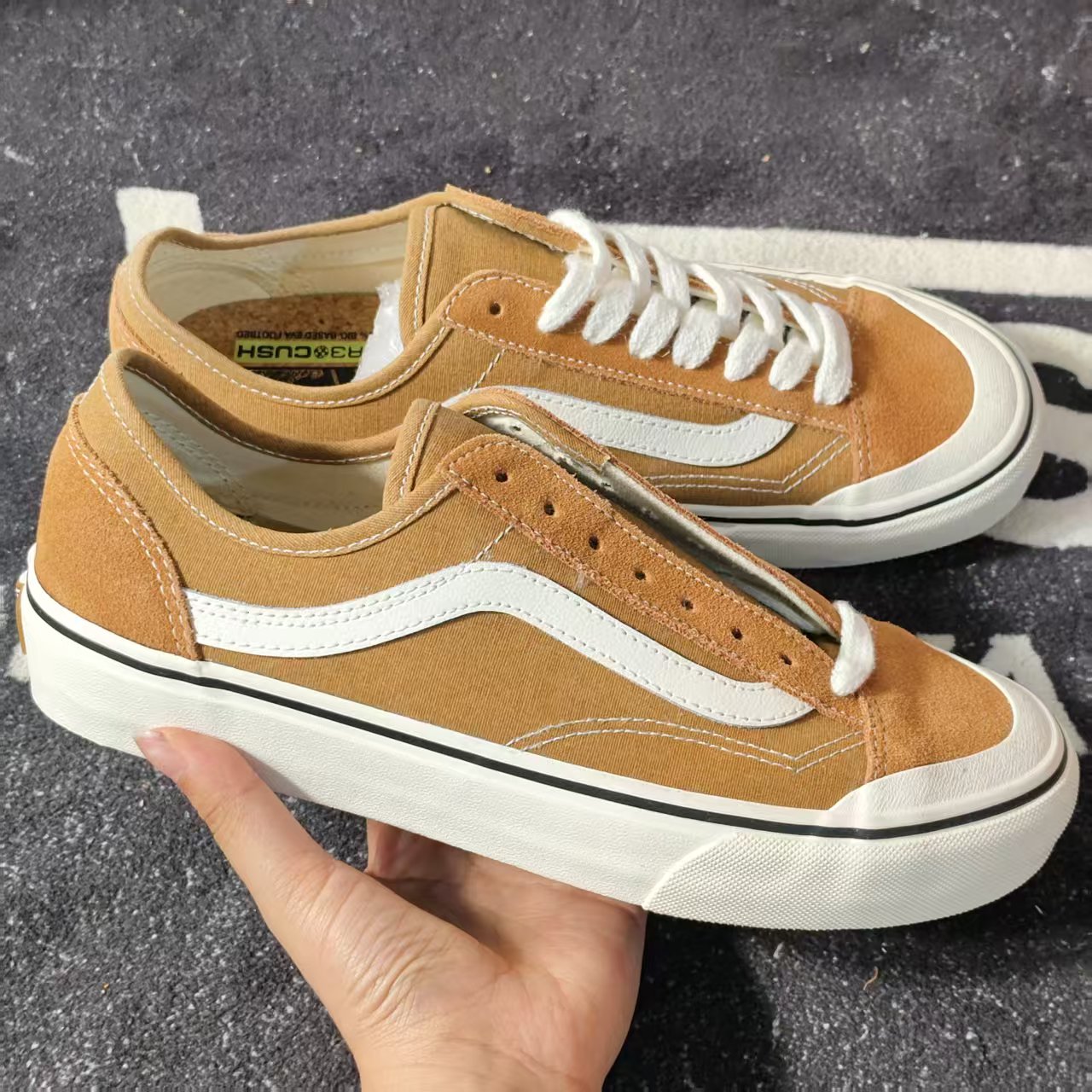 断码特价Vans Style136 VR3焦糖棕低帮麂皮帆布鞋复古VN0A4BX9BKQ