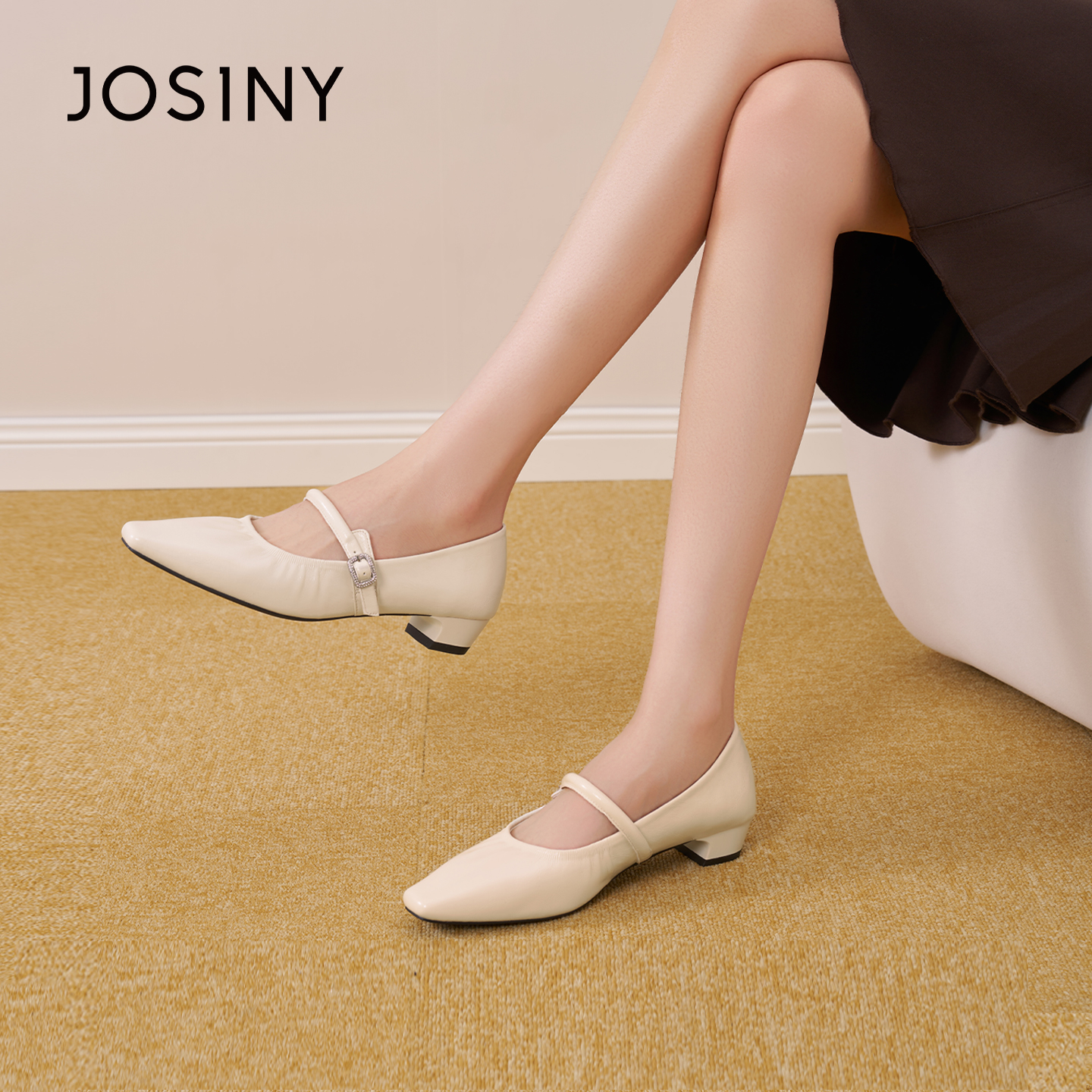 卓诗尼女鞋粗跟浅口单鞋小皮鞋