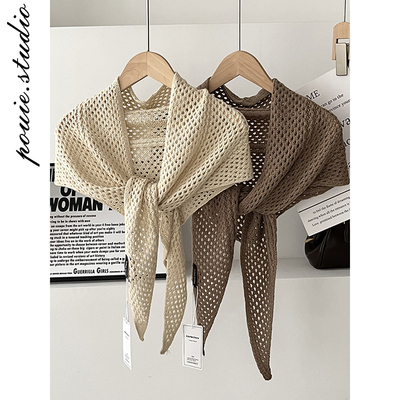 纯色镂空网眼三角披肩保暖围巾