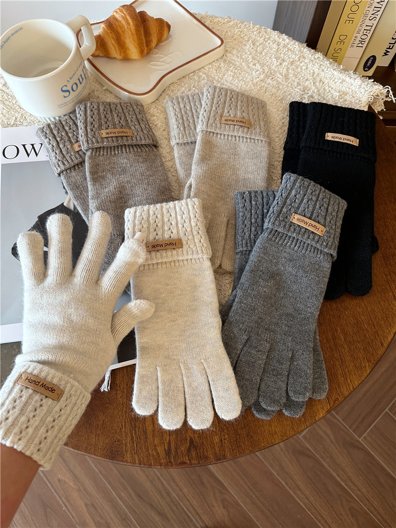 秋冬季针织羊绒手套女士纯色贴标保暖防寒护腕分指漏指可触屏手套