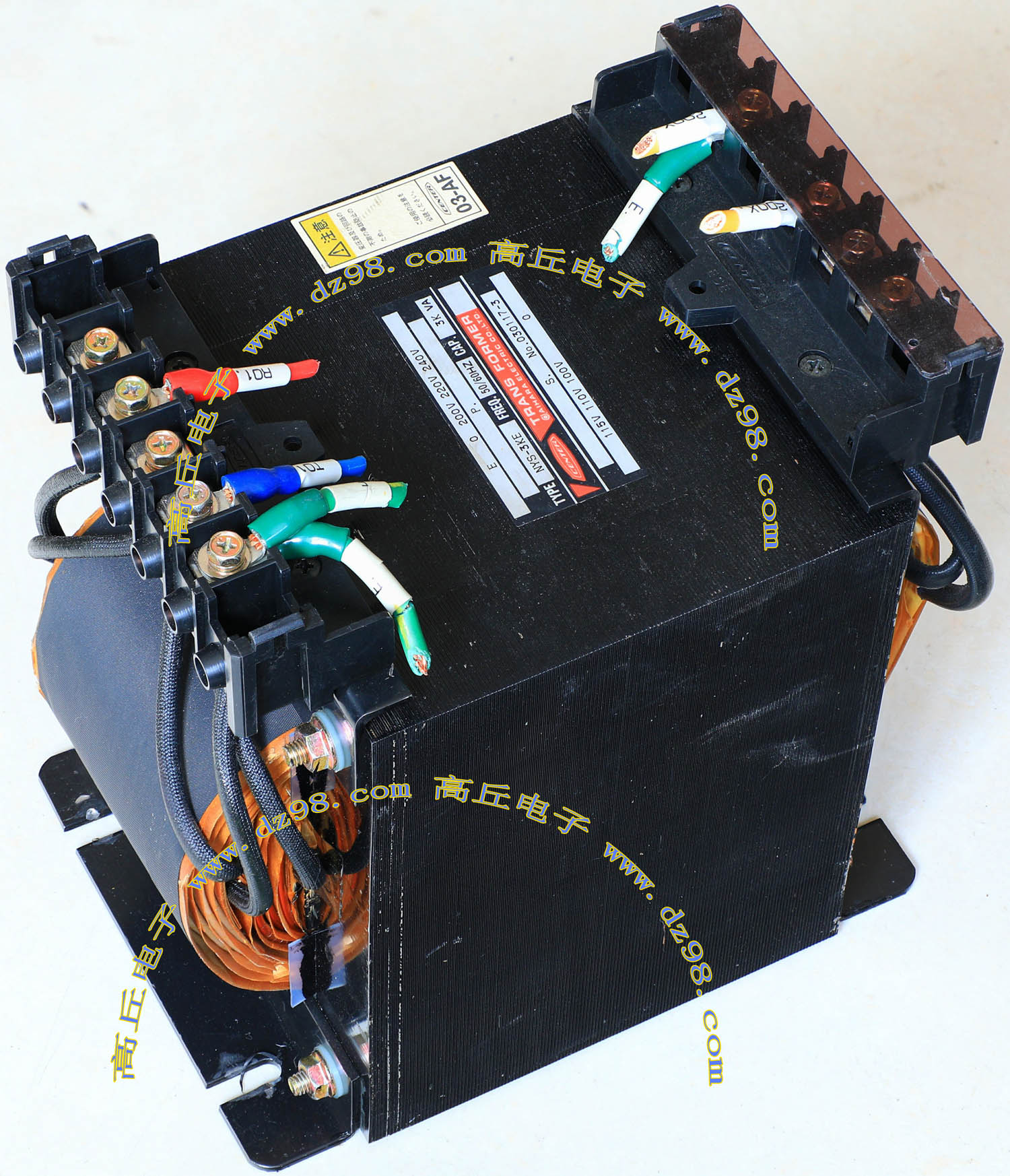 CENTER NYS-3KE 220V-240V转100V-115V 3KVA隔离变压器29公斤