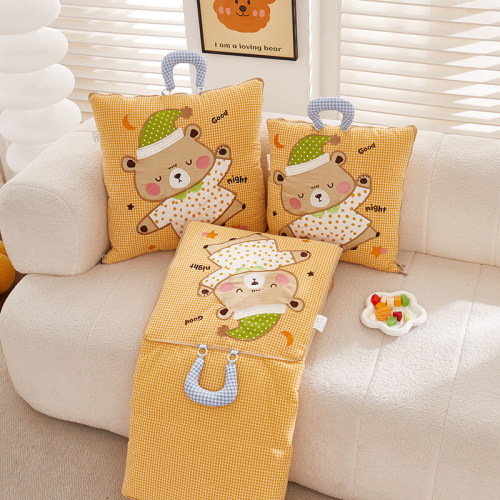 手提哈尼熊全棉水洗棉四季两用夏被车载二合一多功能抱枕被纯棉