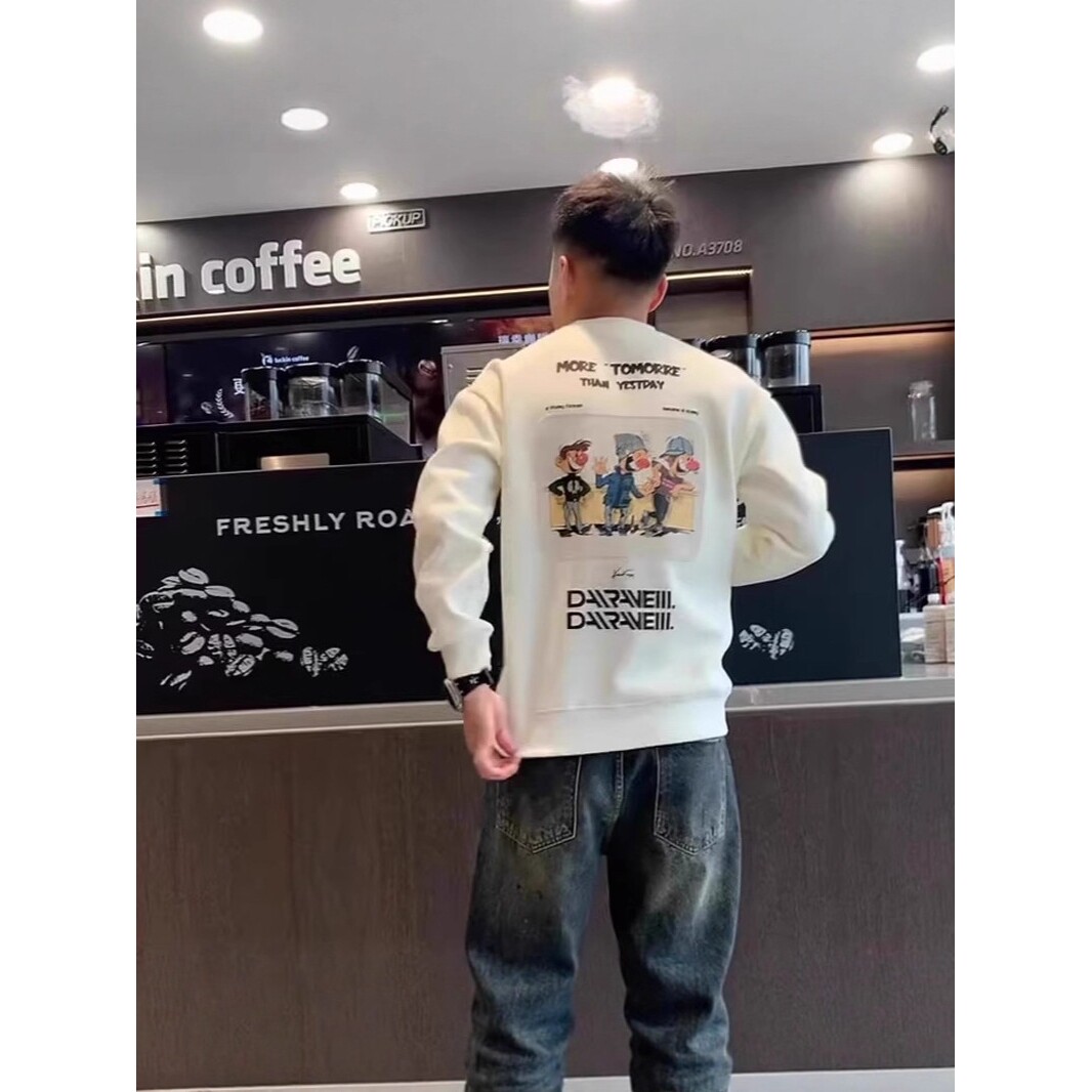 今年美式个性卡通字母印花圆领卫衣男士新款潮牌时尚痞帅套头上衣