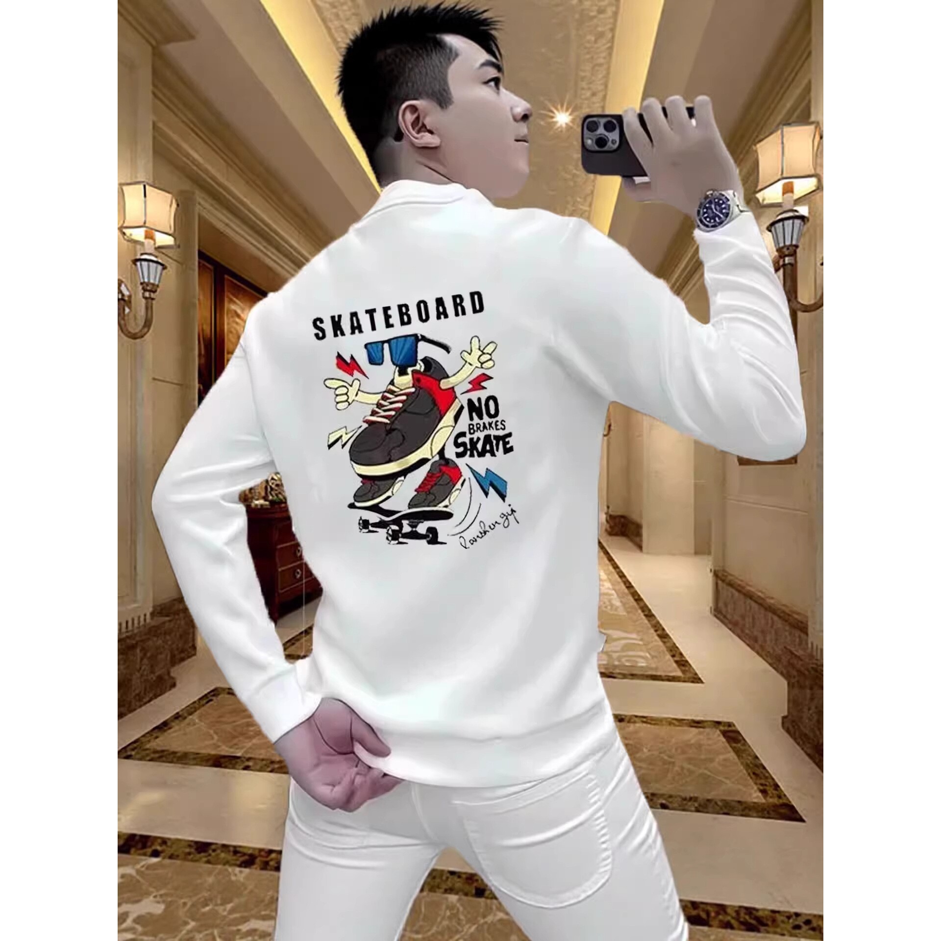 秋冬潮牌背后飞鞋印花圆领卫衣男士青年休闲痞帅设计感个性上衣潮