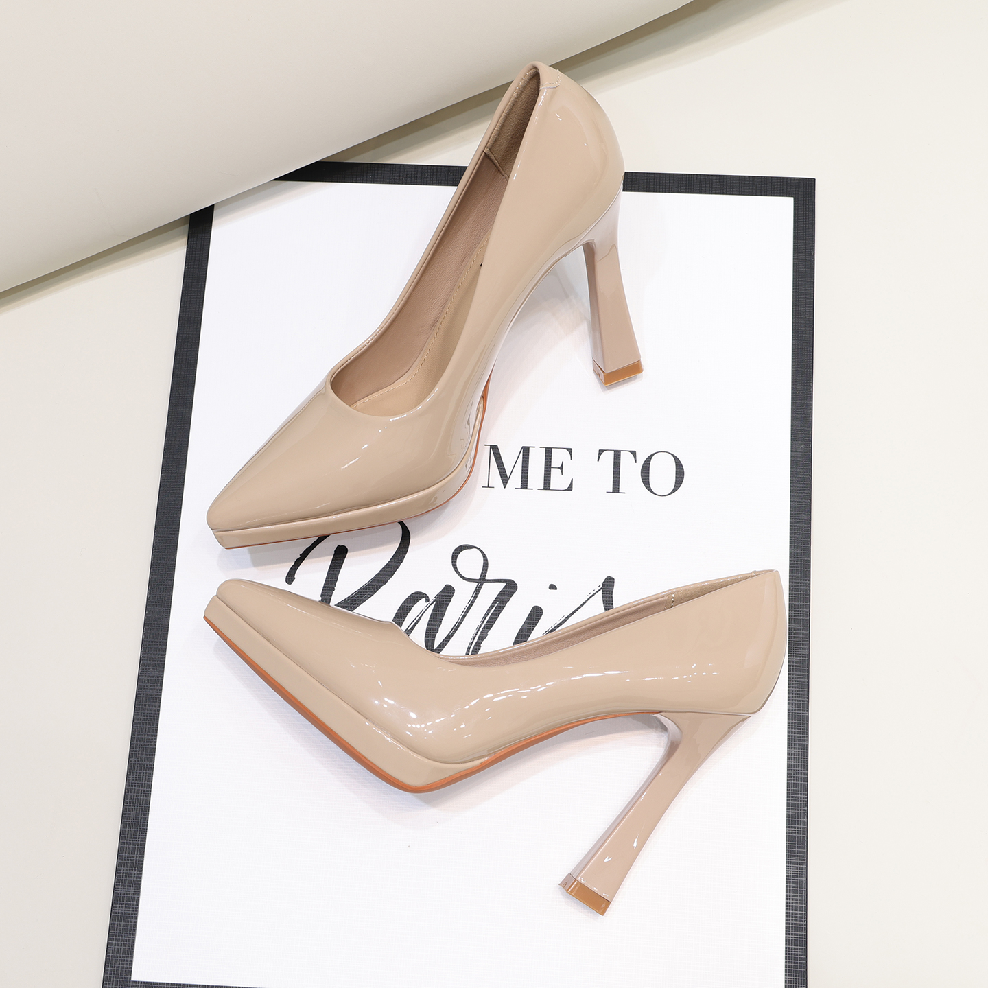 裸色单鞋尖头通勤女粗跟超高跟鞋