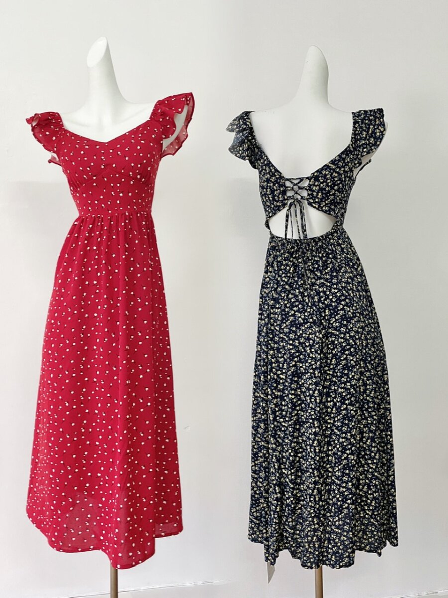 邂逅露背现货碎花连衣裙女蓝色instunning海边度假风开叉长裙子