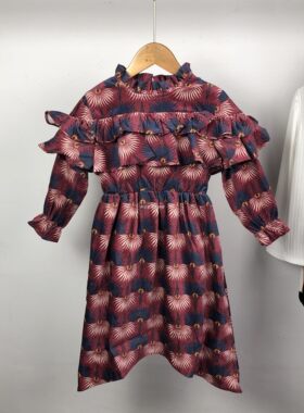 贝甜童装女童秋季满身印花连衣裙