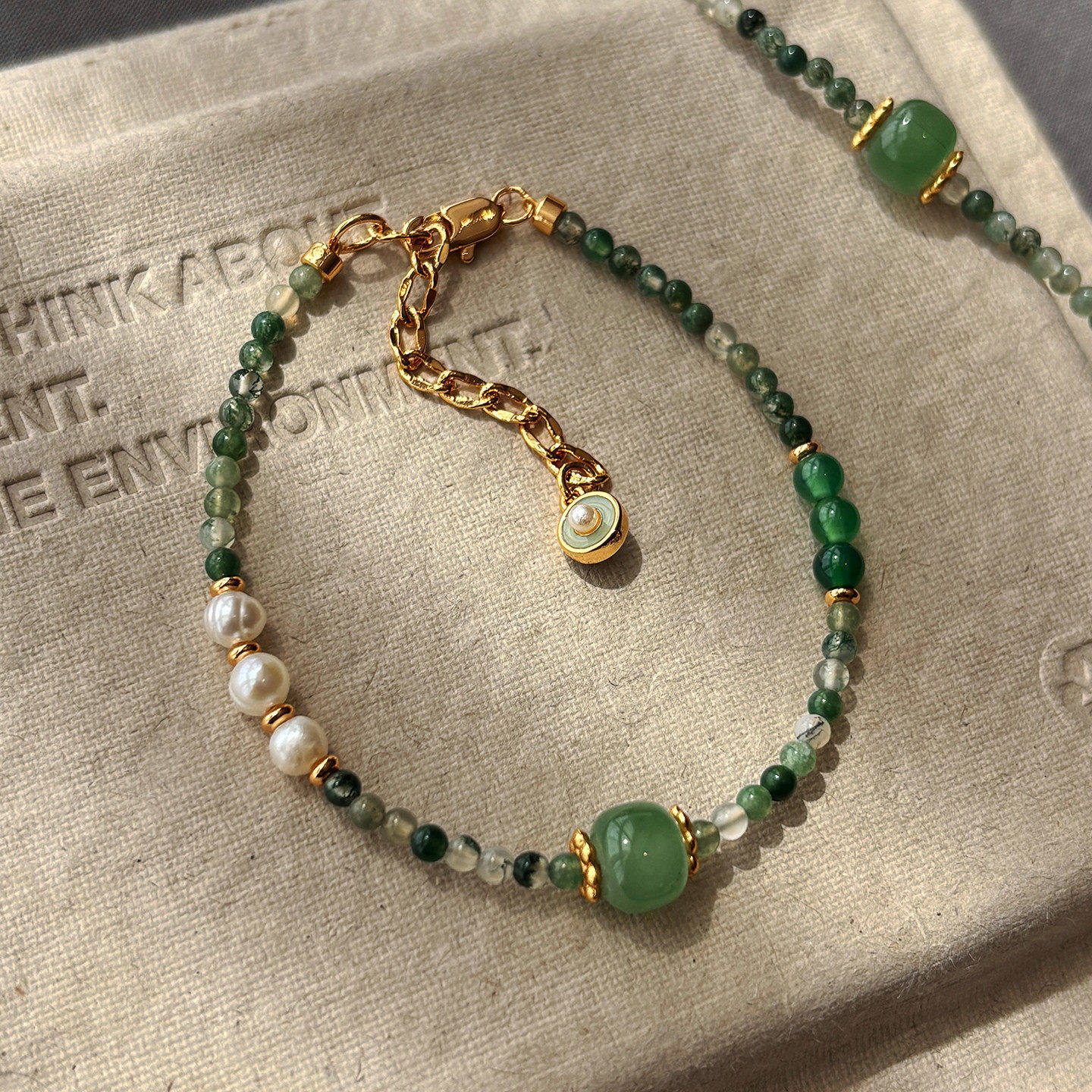 新中式天然淡水珍珠绿色玉髓手链女水草玛瑙轻奢小众精致翡翠手串