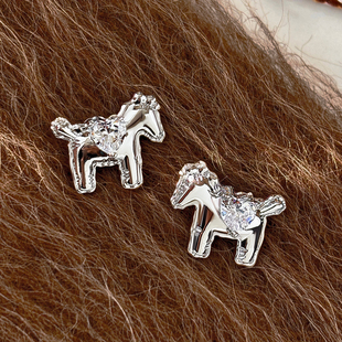 港风复古银色钻石小马耳钉女款2026新款高级感耳环本命年纯银耳饰