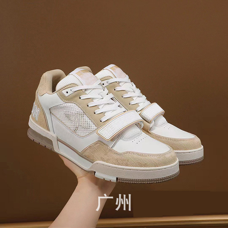 高端潮牌个性板鞋女士真皮透气时尚运动老爹鞋轻软厚底户外休闲鞋