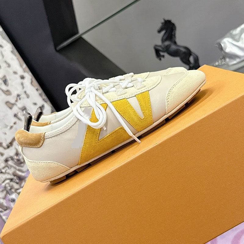 广州高端顶版德训鞋女士真皮复古时尚平底板鞋轻软百搭运动休闲鞋