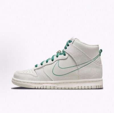 NikeDunk SE  高帮 板鞋  男女同款
