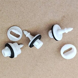 适配五十铃庆铃货车100P国四 国六中网卡 前中网固定卡扣子母板扣