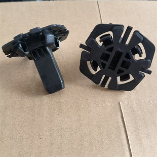 适用宝马X3X4X5X6X7G01G02G05G06G08水箱上卡子固定销卡扣配件