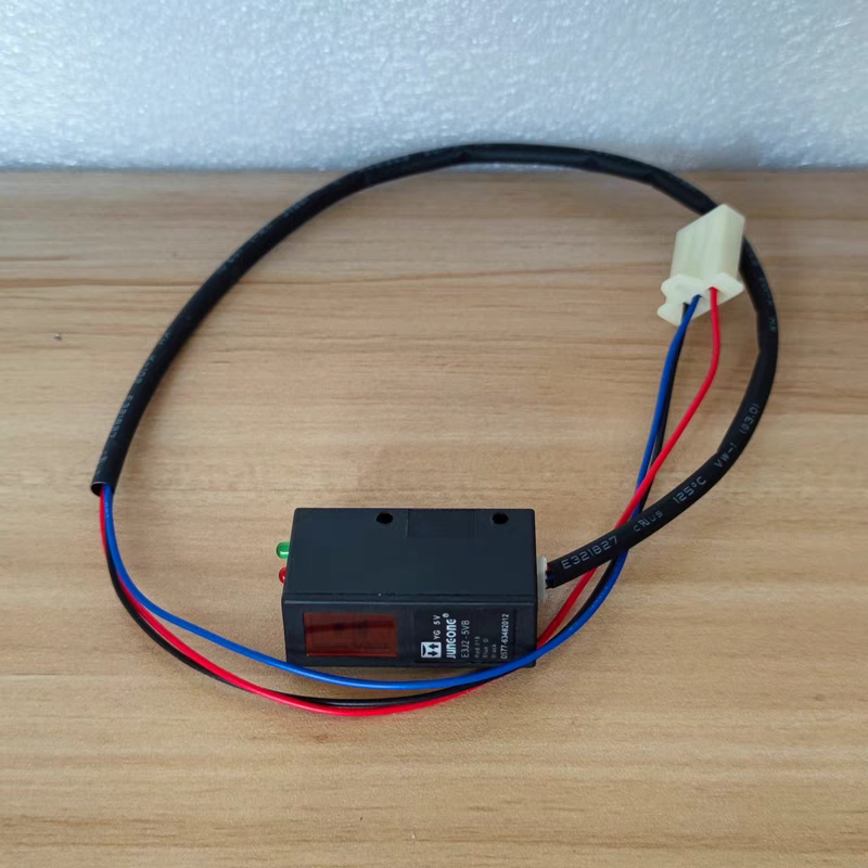 brother兄弟frd1000连续封口机反射性光电开关