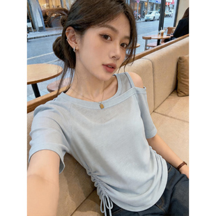 大码流行女装蓝色短袖T恤初夏季设计感露肩抽绳收腰宽松薄款上衣