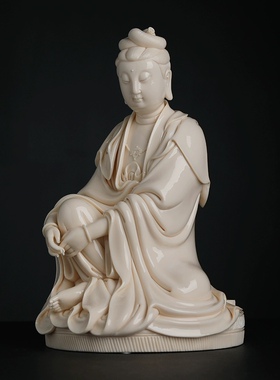 德化窑陶瓷摆件《坐草团披坐观音坐像 仿古瓷》观自在菩萨像佛像