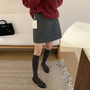 梨形身材波点羊毛呢半身裙女秋冬大码 小个子高腰灰色a字包臂短裙