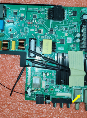 TPD.SK621.PC821(T)  三合一4KWiFi 网络电视主板实物照4种接口