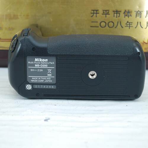 98新 尼康 MB-D200 原厂手柄 竖拍电池盒 适用于 尼康D200 富士S5