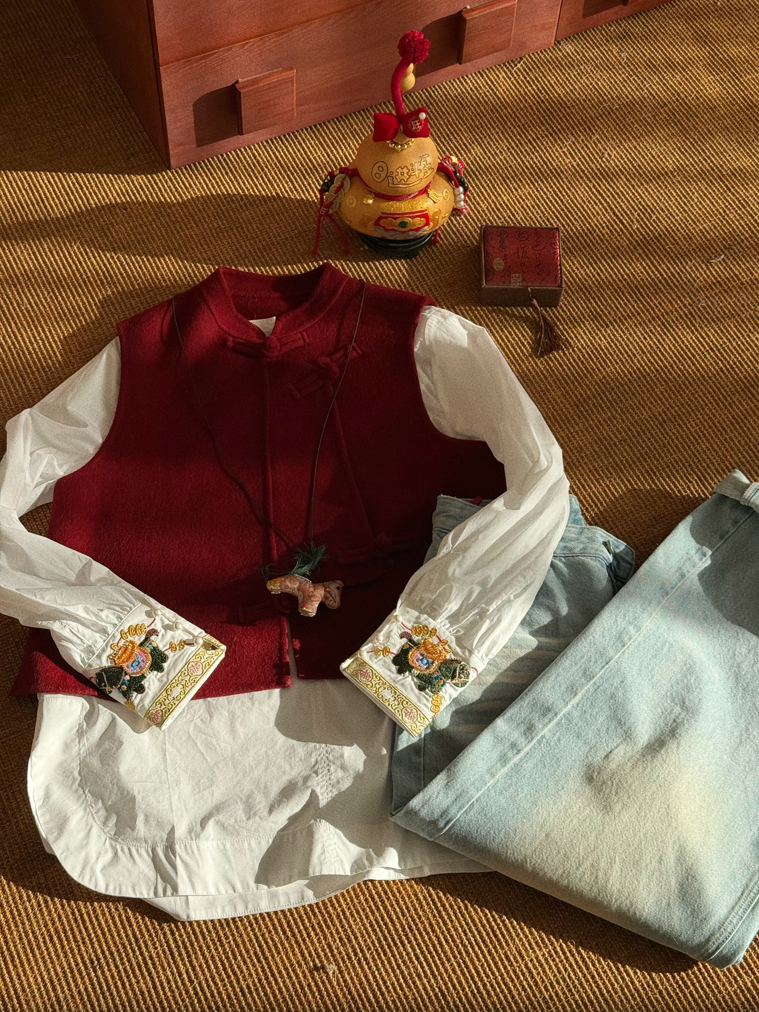 洛俪金2026新中式盘扣双面羊毛马甲女短款,女装/女士精品,马夹,淘宝优惠券,粉丝福利购,淘宝优惠卷