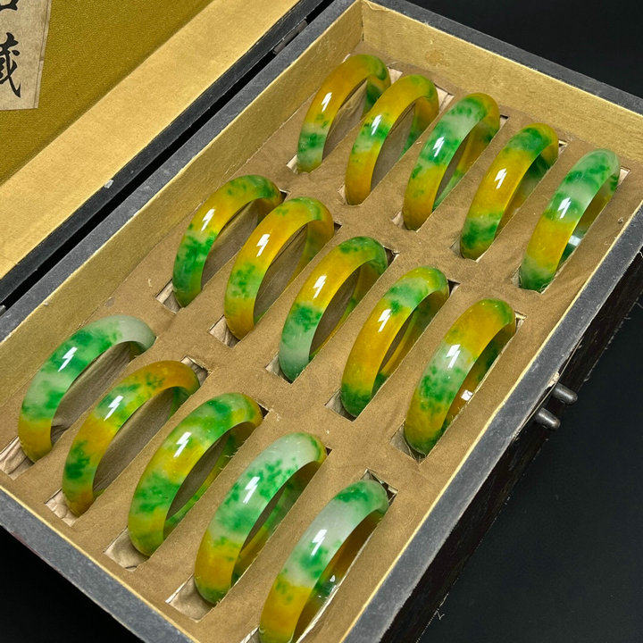 旧藏高冰老翡翠圆条手镯女冰糯种飘绿飘花黄翡玉镯子女款手环套装