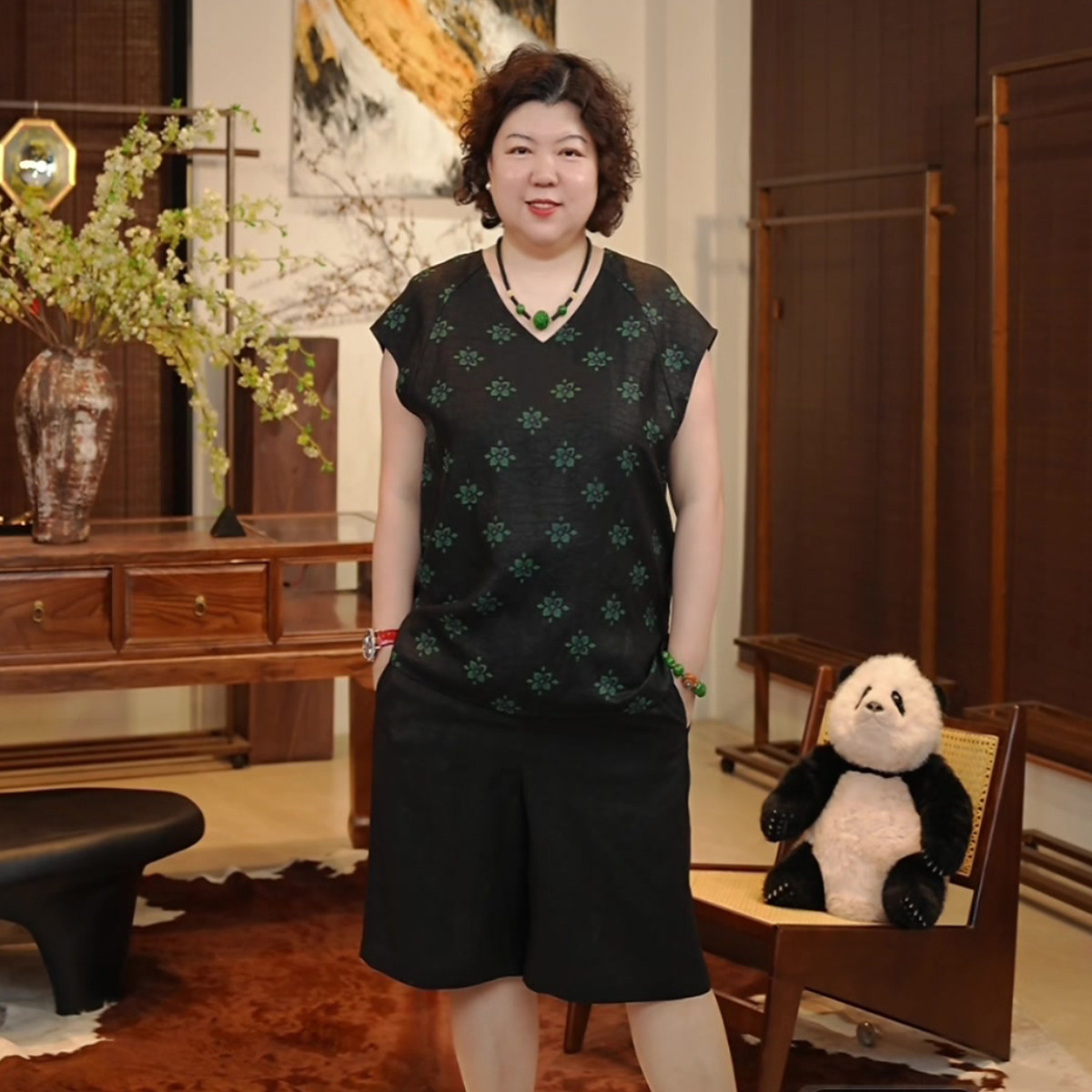 金雀绫【折枝椿山】100桑蚕丝香云纱龟裂纹加宽加大T恤SZBY270