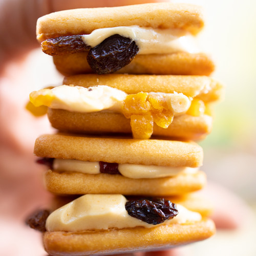 手工蔓越莓葡萄芒果牛轧糖夹心饼