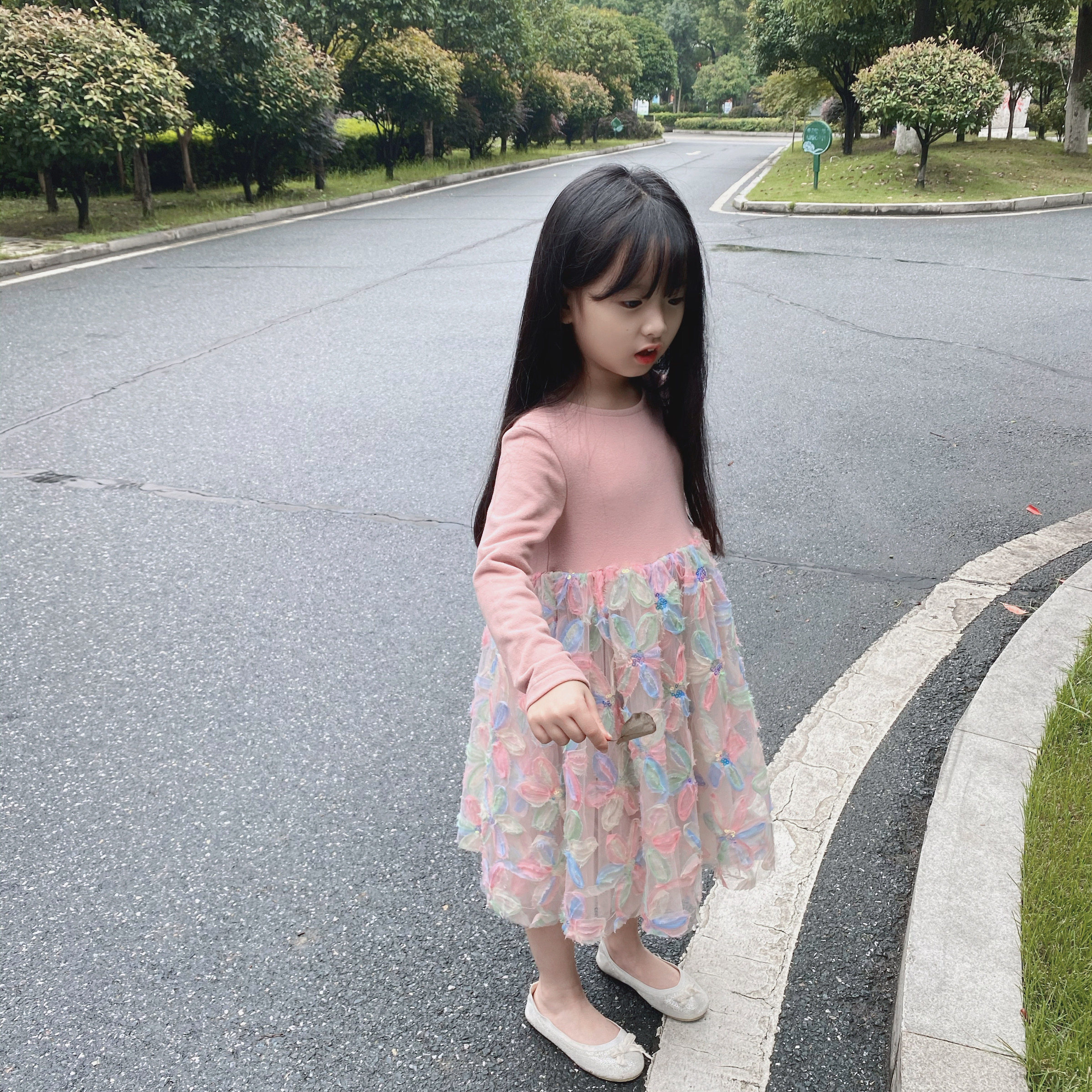 2025春秋女童连衣裙 重工款连衣裙