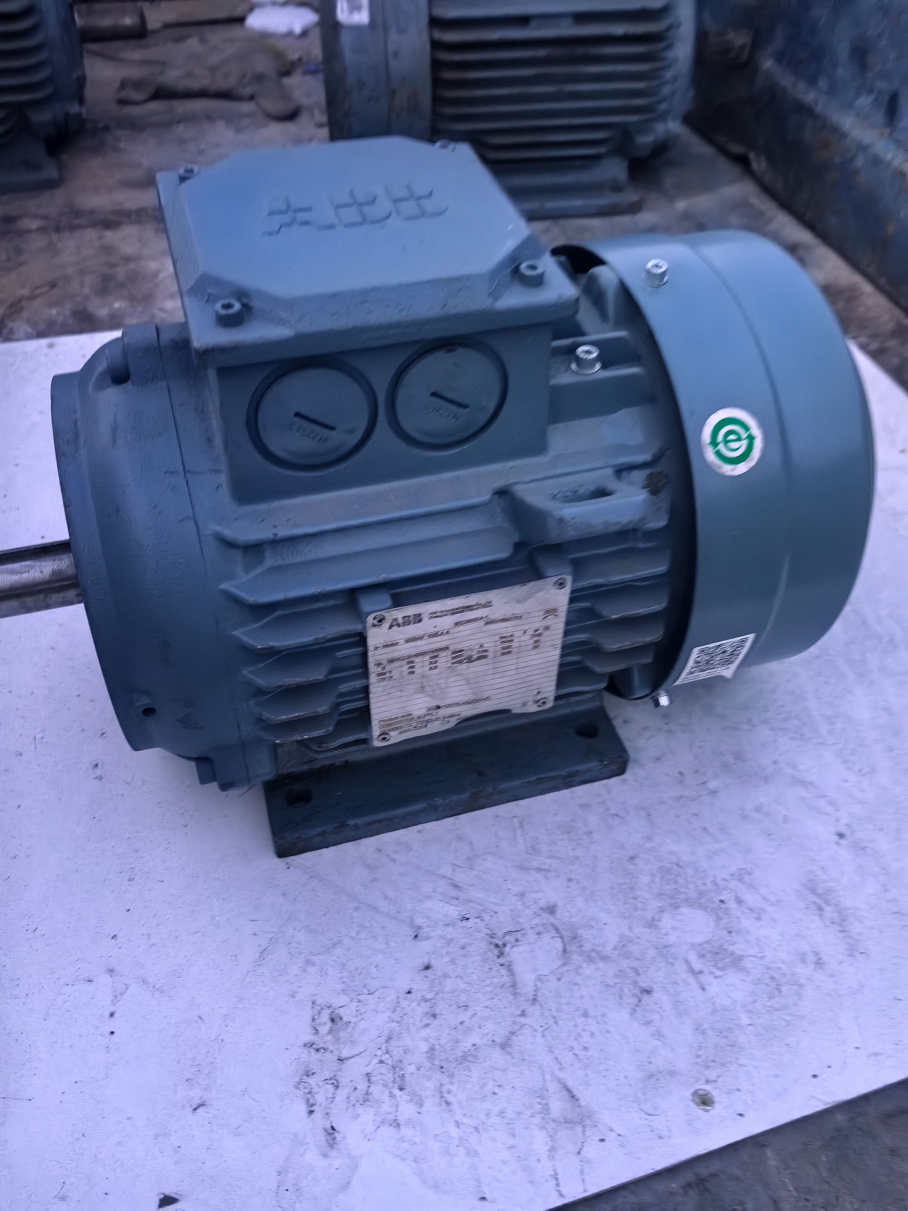 ABB电机M2BAF2.2KW3KWB34卧式带小法兰安装 洗车机用库存折扣销售