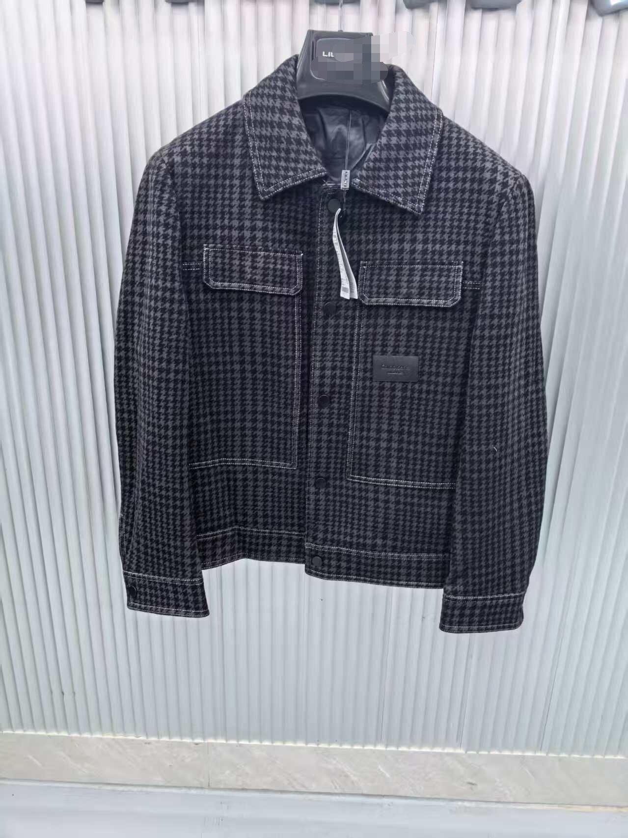 23DYR0141Y利家秋冬新款时尚翻领千鸟格休闲羽绒服男装外套图片