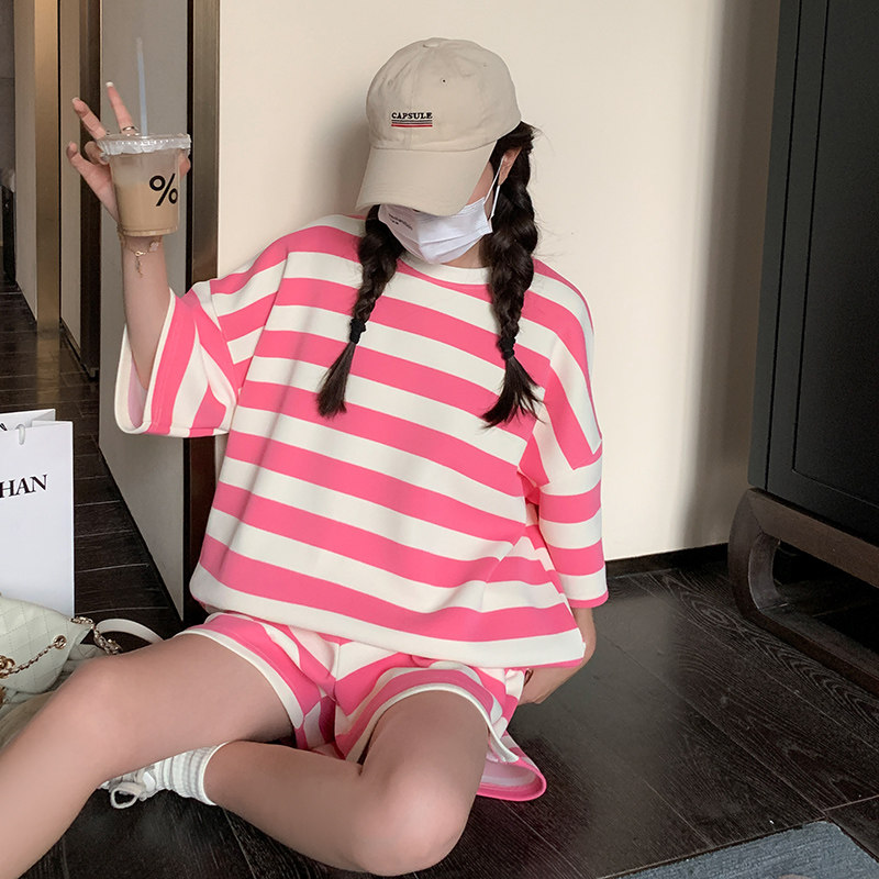 粉色甜美小个子显高时尚套装2025新款宽松休闲条纹卫衣短裤两件套，女装运动套装，浙宝289